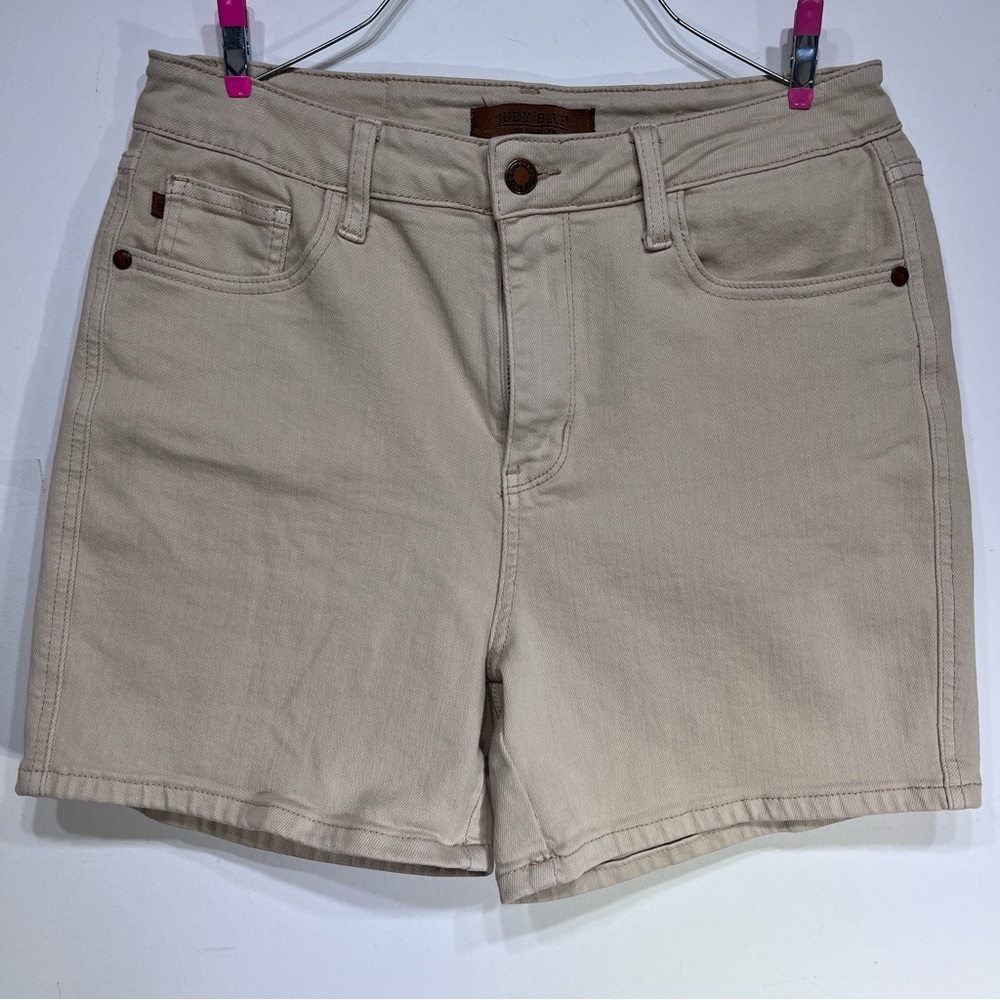 Judy Blue Cream High-Rise Denim Shorts Large